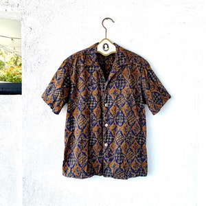 Vintage 50s Kahala Hawaii Aloha Shirt 1950s Hawaiian Graphic Dark Brown Blue Top