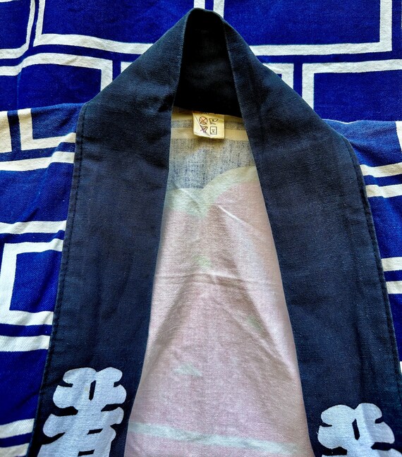 Vintage Japanese Kimono Cardigan Asian Graphic Ov… - image 6