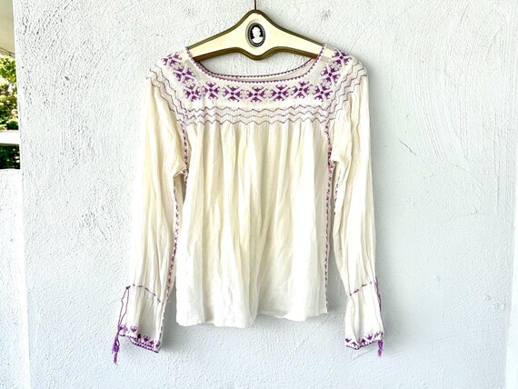 Vintage Hungarian Embroidered Folk Peasant Shirt … - image 5