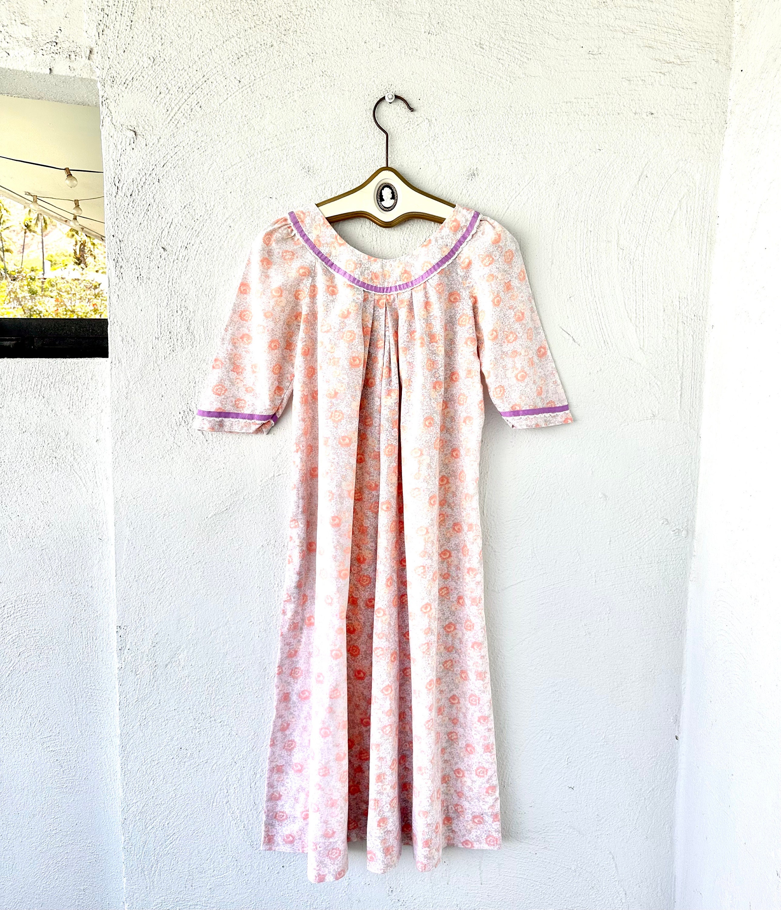 【MADE IN U.S.A】ムームー　ビンテージ　フラダンス　ハワイ　レトロ MADE IN U.S.A】ムームー ビンテージ フラダンス ハワイ レトロ