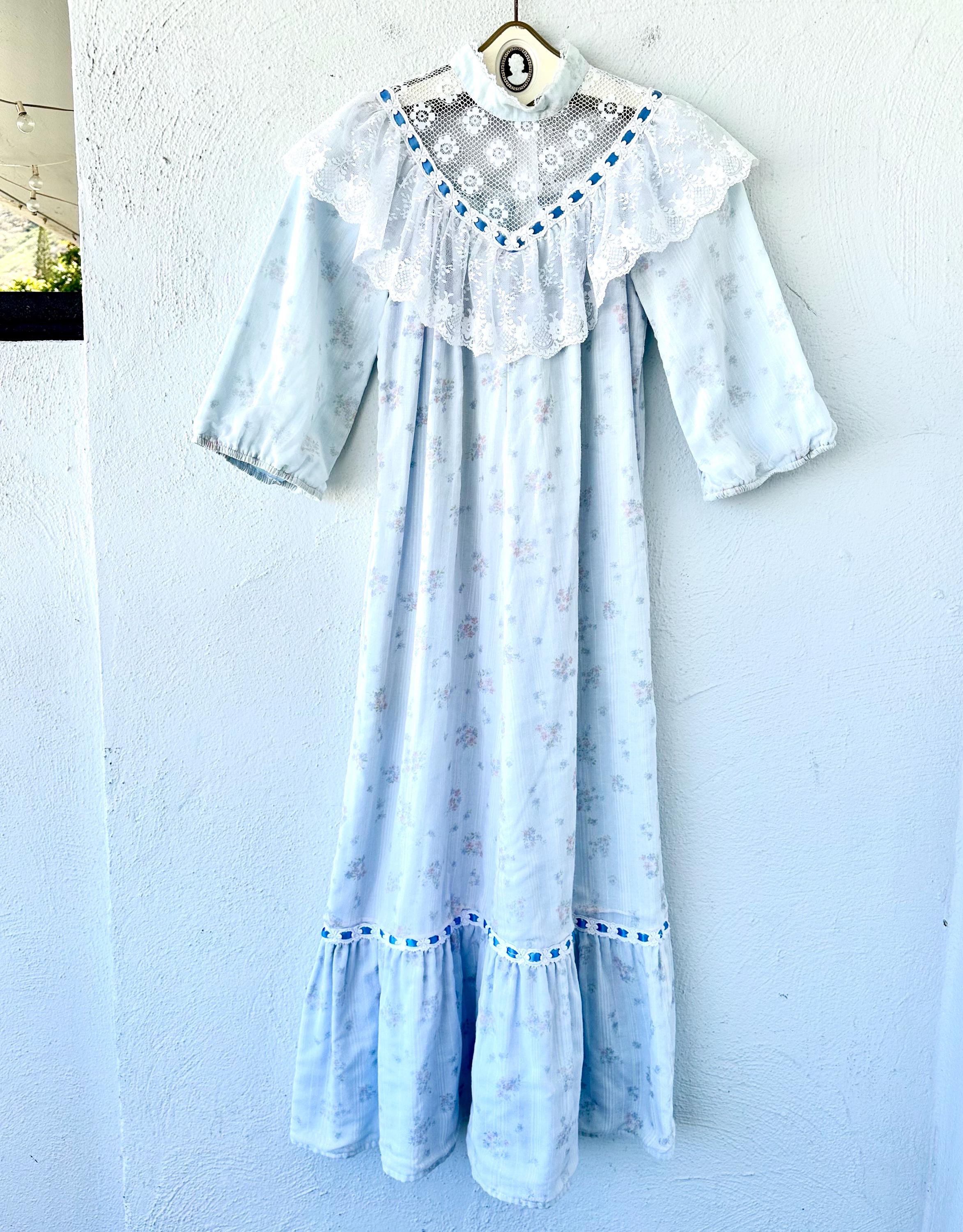 80s 90s vintage デカ襟 ふんわり袖 花柄 ワンピース Q360 Vintage 70s 80s Hawaii Lace Collar Muumuu Victorian Revival Dress