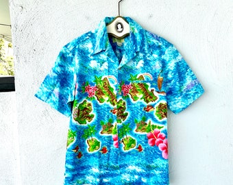 Vintage 60s Hawaiian Aloha Shirt Ui Maikai Hawaii Floral Rainbow Collared Top