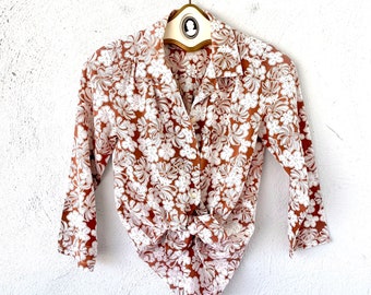 Vintage 70s Boho Folk Floral Shirt 60s Hippie Collared Shirt Top
