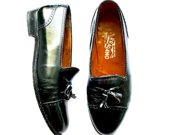 Vintage Salvatore Ferragamo Tassel Loafers // Black Leather  display picture 3