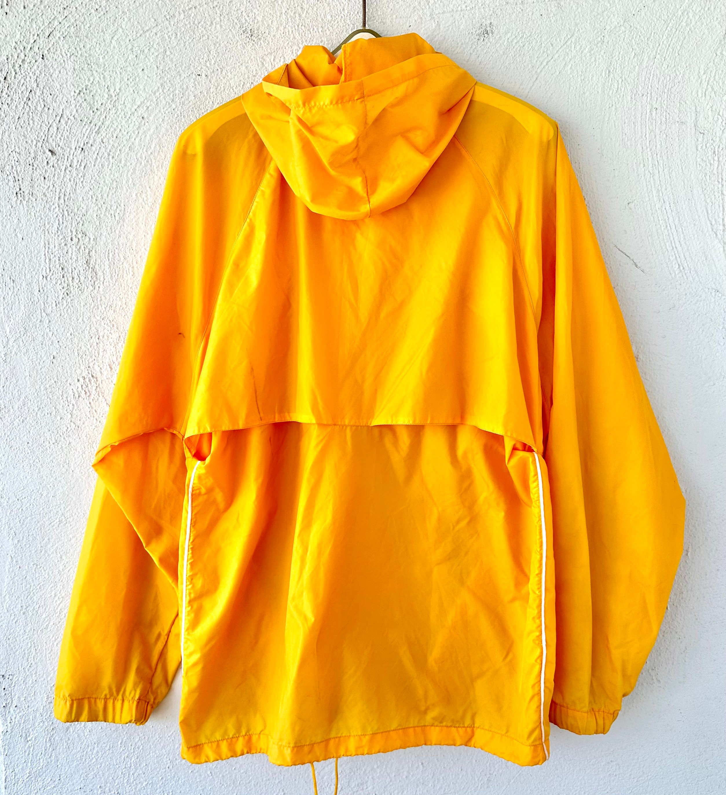 Vintage 80s Champion Rain Jacket Maryknoll School Hawaii Vintage 80s Champion Rain Jacket Maryknoll School Hawaii