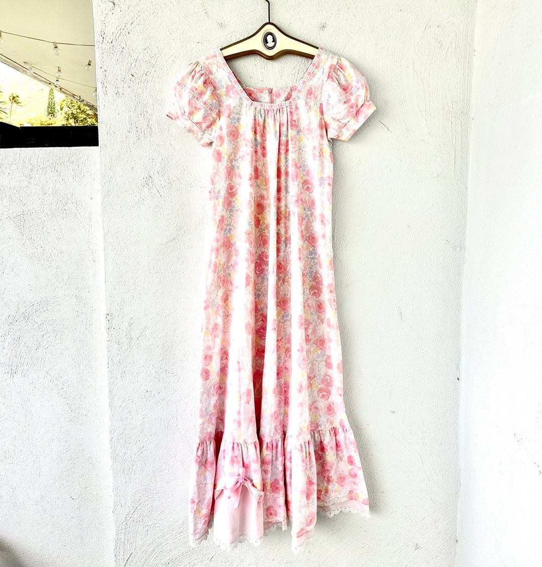 Katy's Vintage Hawaiian Dress in Blue main image 0