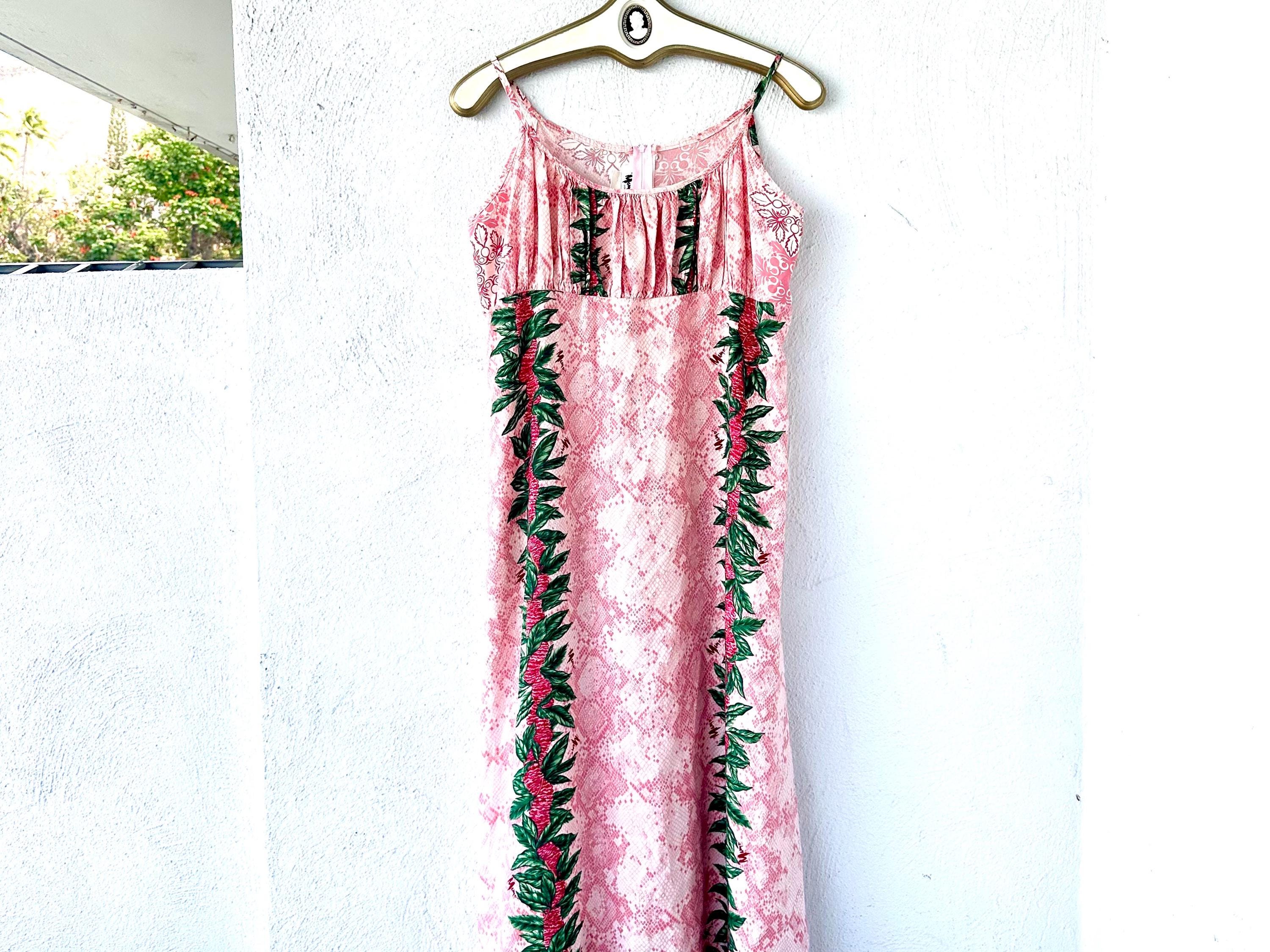 Vintage Mamo Howell Hawaiian Muumuu 1990s Hawaii Floral Lei Maxi