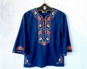 Vintage 70s Embroidered Boho Peasant Shirt Floral Folk Top