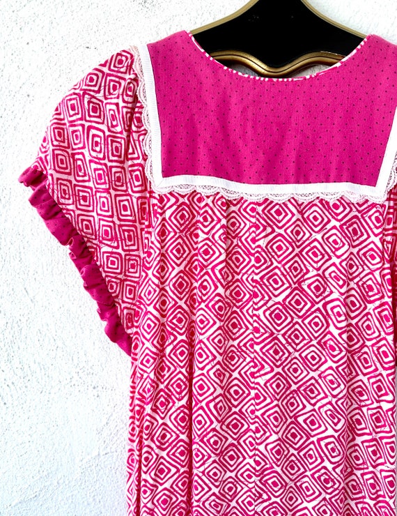 Vintage Hawaiian Muumuu Pink Caftan Dress - image 8