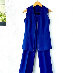Vintage 70s Leisure Suit Vest Top Wide Leg Pants 2 Piece Set 1970s Navy Blue Polyester Knit Graphic Shirt Bottoms