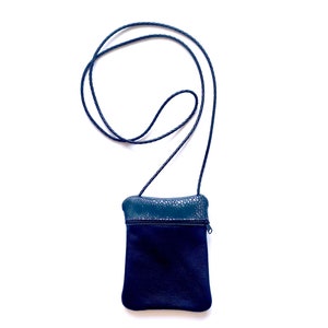 Vintage 90s Y2K Mini Leather Crossbody Bag Minimalist Black Purse