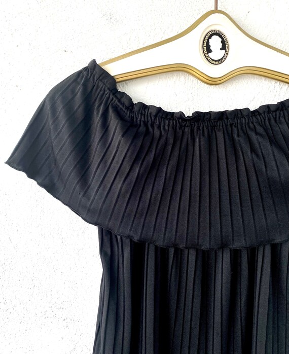 Vintage 70s Off Shoulder Tiered Dress Pleated Ruf… - image 2