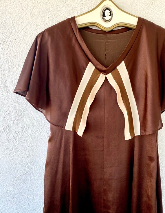 Vintage 70s does 40s ZigZag Trim Brown Batwing Sa… - image 4