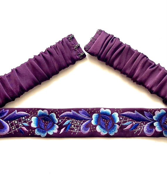 Vintage Y2K Silk Embroidered Floral Belt - image 3