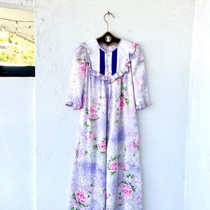 Vintage 70s 80s Hawaiian Muumuu Floral Shiny Hawaii Prairie Dress Cottagecore