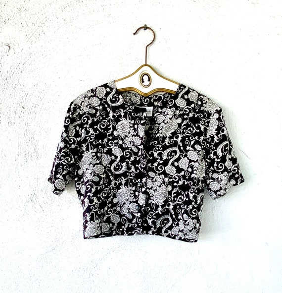 Vintage 80s 90s Floral Cropped Top // Baroque Whit