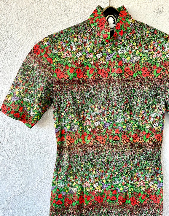 Vintage Cheongsam 60s 70s Psychedelic Floral Qipa… - image 3