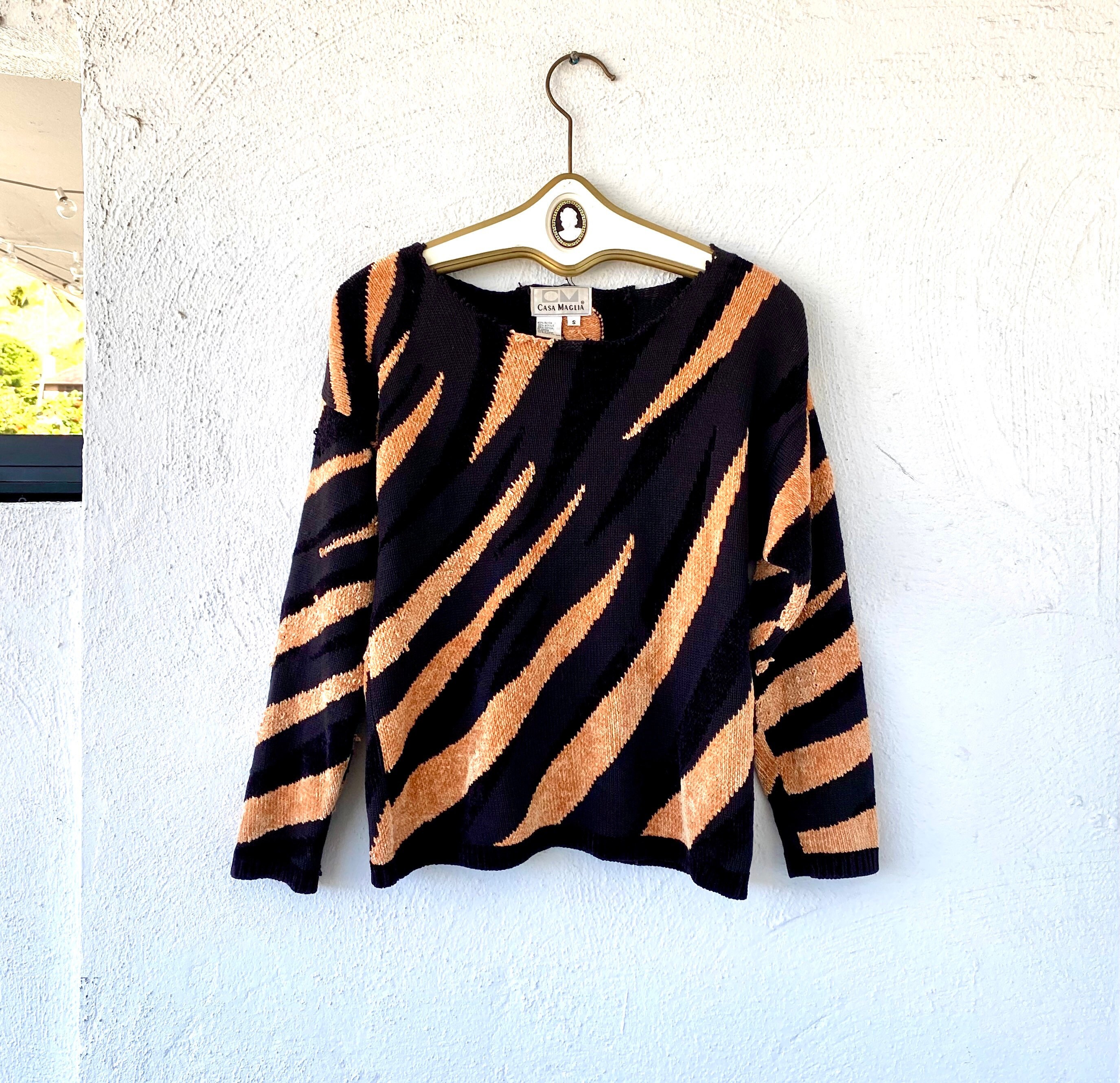 Tiger store print sweater