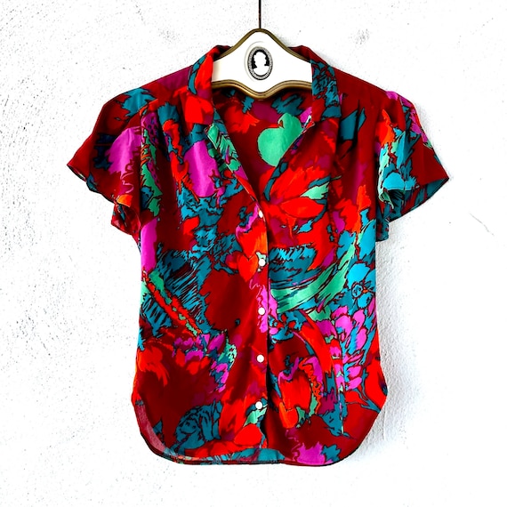 Vintage 70s Bright Graphic Women’s Collared Shirt… - image 1