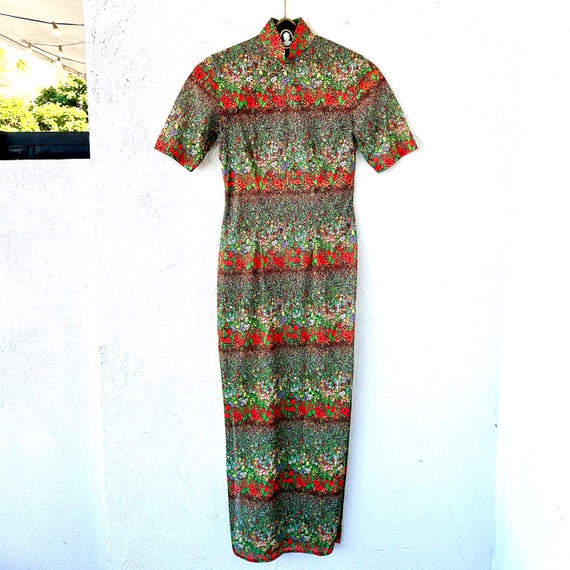 Vintage Cheongsam 60s 70s Psychedelic Floral Qipa… - image 1