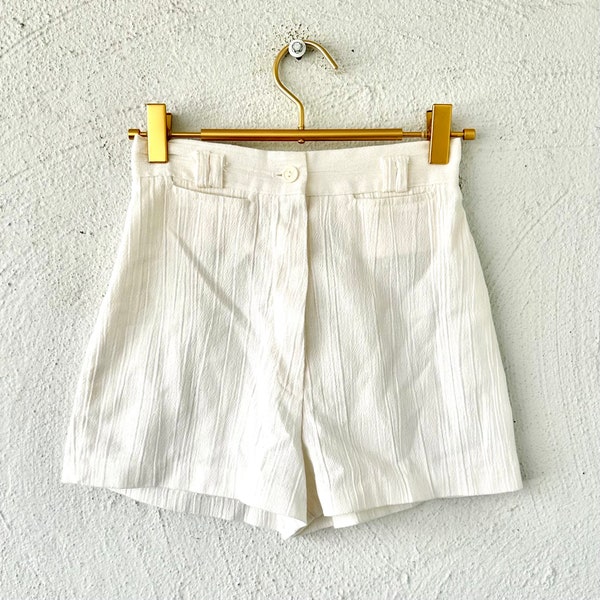 Vintage 70s Gauze Shorts Boho Hippie // High Waisted White Bottoms