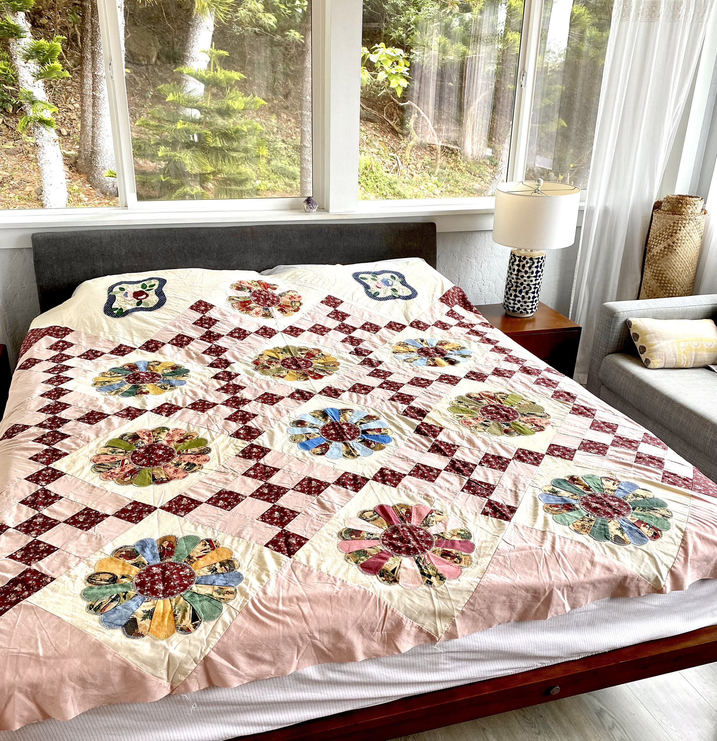 パッチワークキルト　ドレスデンのキルト ヴィンテージ ドレスデン プレート キルト 花柄 パッチワーク