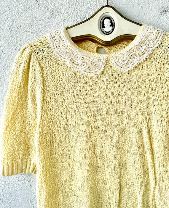 Vintage 80s Lace Collar Yellow Sweater 1980s Pete… - image 2