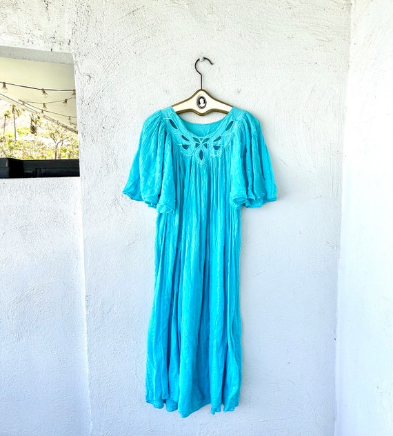Vintage 70s Boho Cotton Gauze Dress // Hippie Blue Lace Swing 