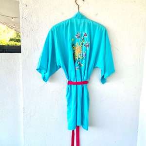 Vintage 50s 60s Asian Embroidered Kimono Robe Floral Blue Bird Duster Cardigan