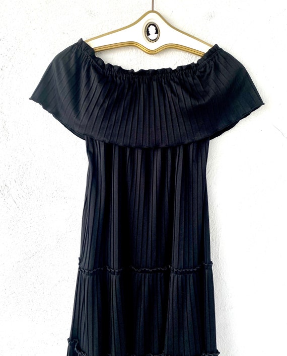 Vintage 70s Off Shoulder Tiered Dress Pleated Ruf… - image 5