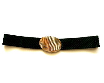 Vintage Stretch Belt with Black and Gold Swirl Buckle Black & Gold Swirl Buckle on Black Elastic Vintage Belt - 27  main image 4