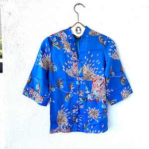 Vintage 70s Hawaiian Asian Inspired Shirt Blue Floral Top