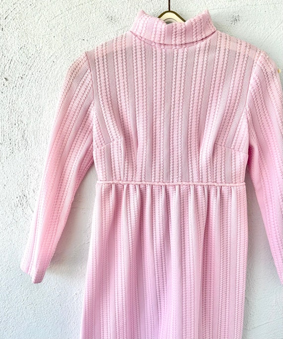 Vintage 1960s Pink Babydoll Knit Dress 60s Turtle… - image 5
