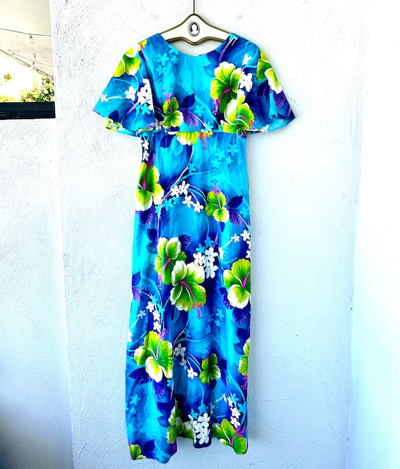 Vintage 60s 70s Bright Hawaiian Muumuu Bright Hawaii Floral Dress