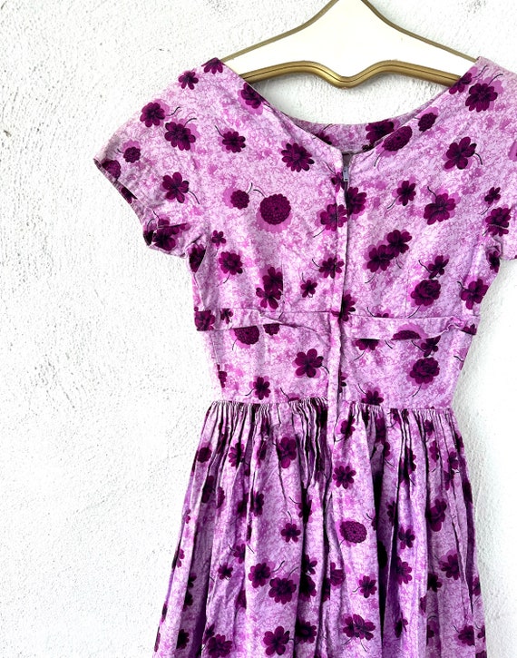 Vintage 1950s Party Dress Purple Floral Full Circ… - image 8