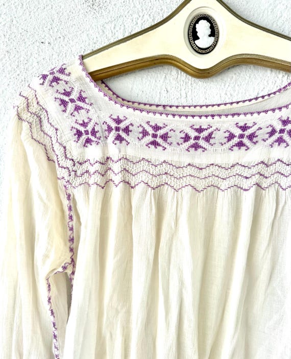 Vintage Hungarian Embroidered Folk Peasant Shirt … - image 3