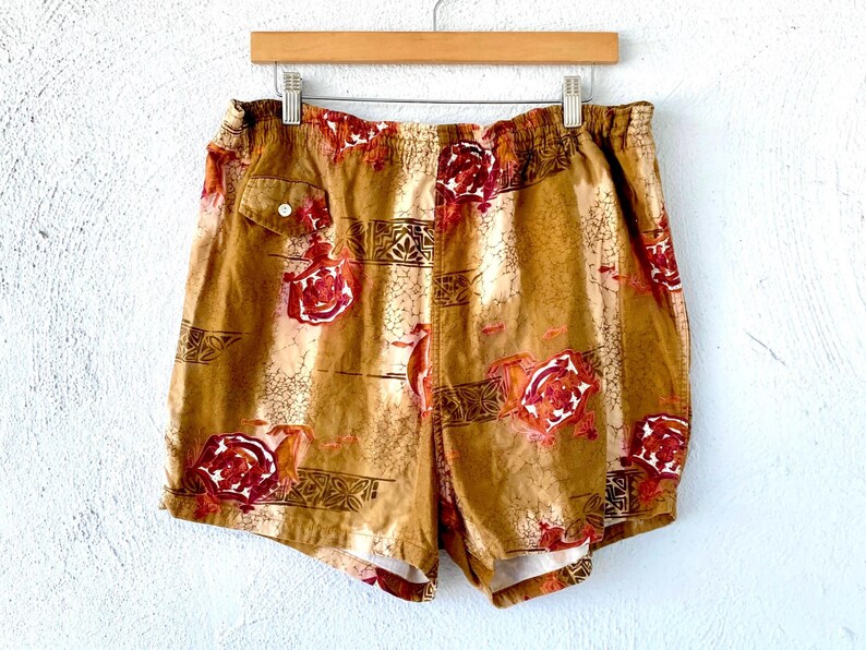Vintage 60s Hawaiian Surf Shorts: Royal Coat of Arms Graphic image 1