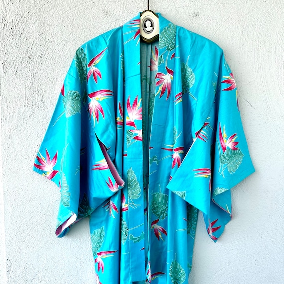 Vintage Japanese Hawaii Floral Kimono // Blue Trop