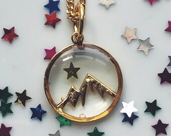 Mountain and star pendant, traveler pendant, adventure pendant, mountain lovers pendant.