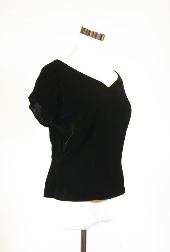 Black Silk Velvet Crop Top 50s Pinup Bombshell Sw… - image 8