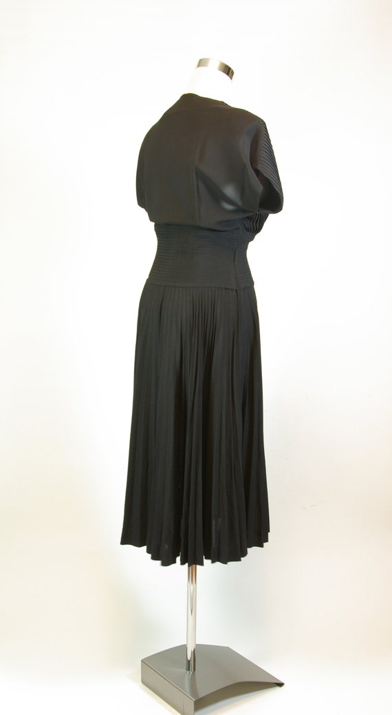 Pleated Wiggle Dress 28 inch/71 cm Waist Black Go… - image 7