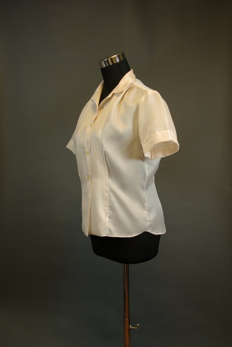 Fritzi of California Baby Pink Peter Pan Collar late 50searly 60s Secretary Blouse Short Sleeve Top 32 inch 81 cm Waist