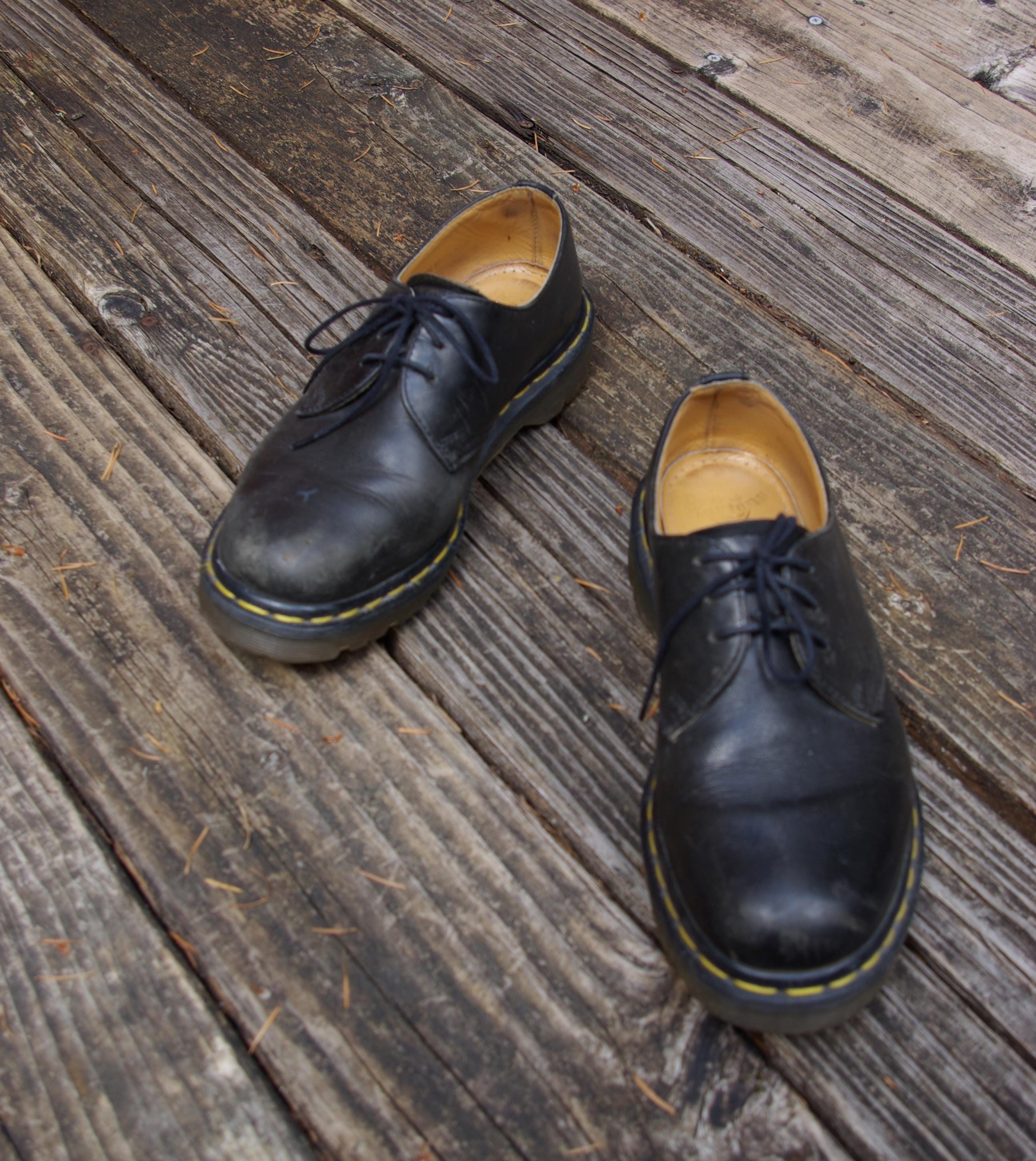 Vintage Doc Martens Oxfords, Made in England, Men display picture 3