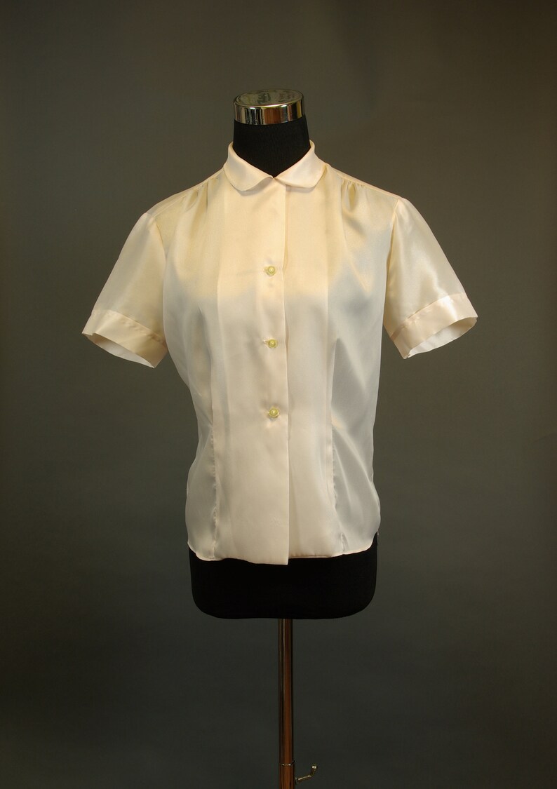 Fritzi of California Baby Pink Peter Pan Collar late 50searly 60s Secretary Blouse Short Sleeve Top 32 inch 81 cm Waist
