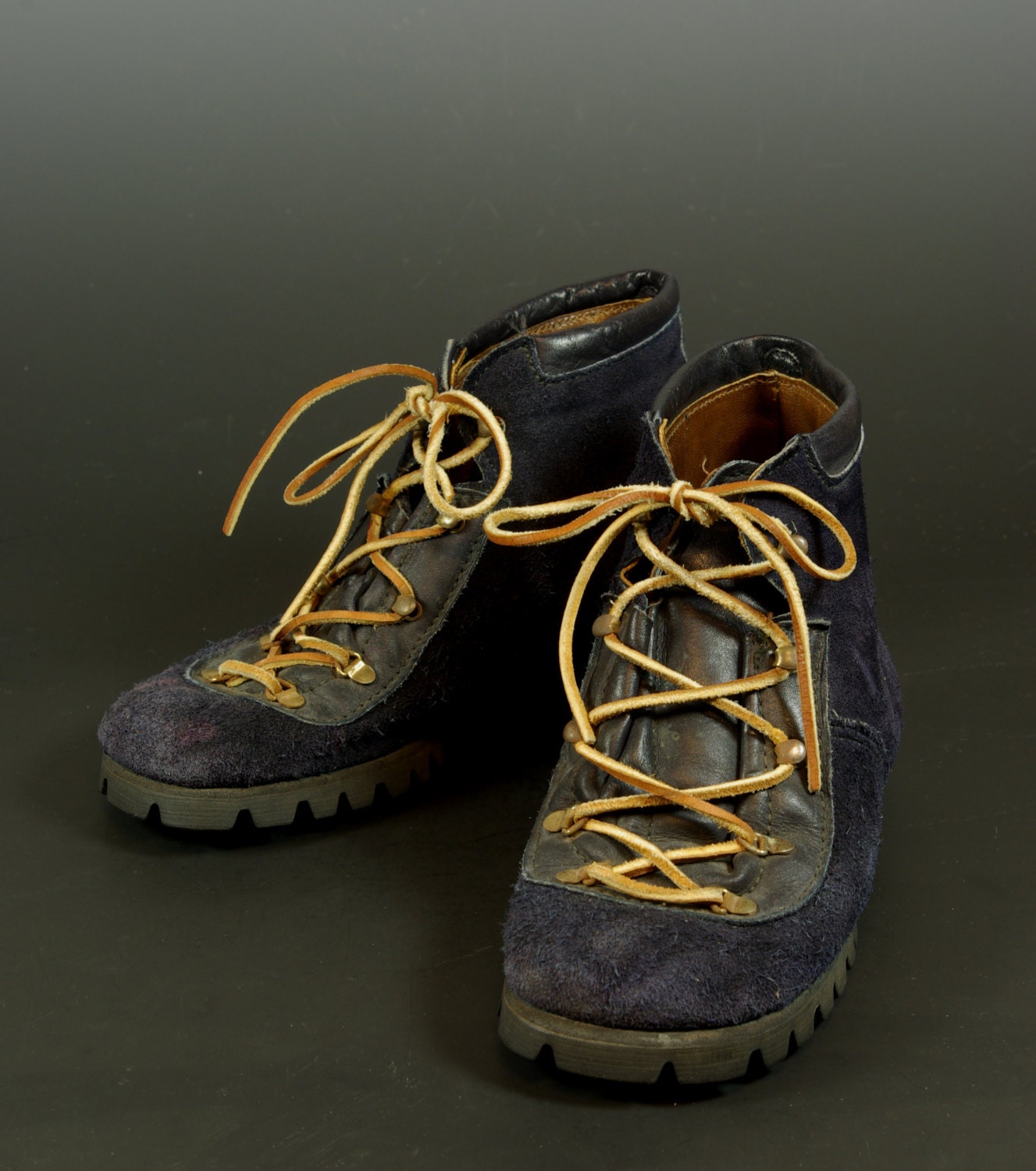 Blue Suede Hiking Boots Cover Girl brand Size 6 US 3.5 UK