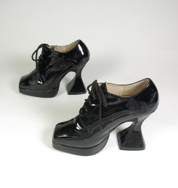 Size 8 Morbid Threads Platform Oxfords Munster Sty