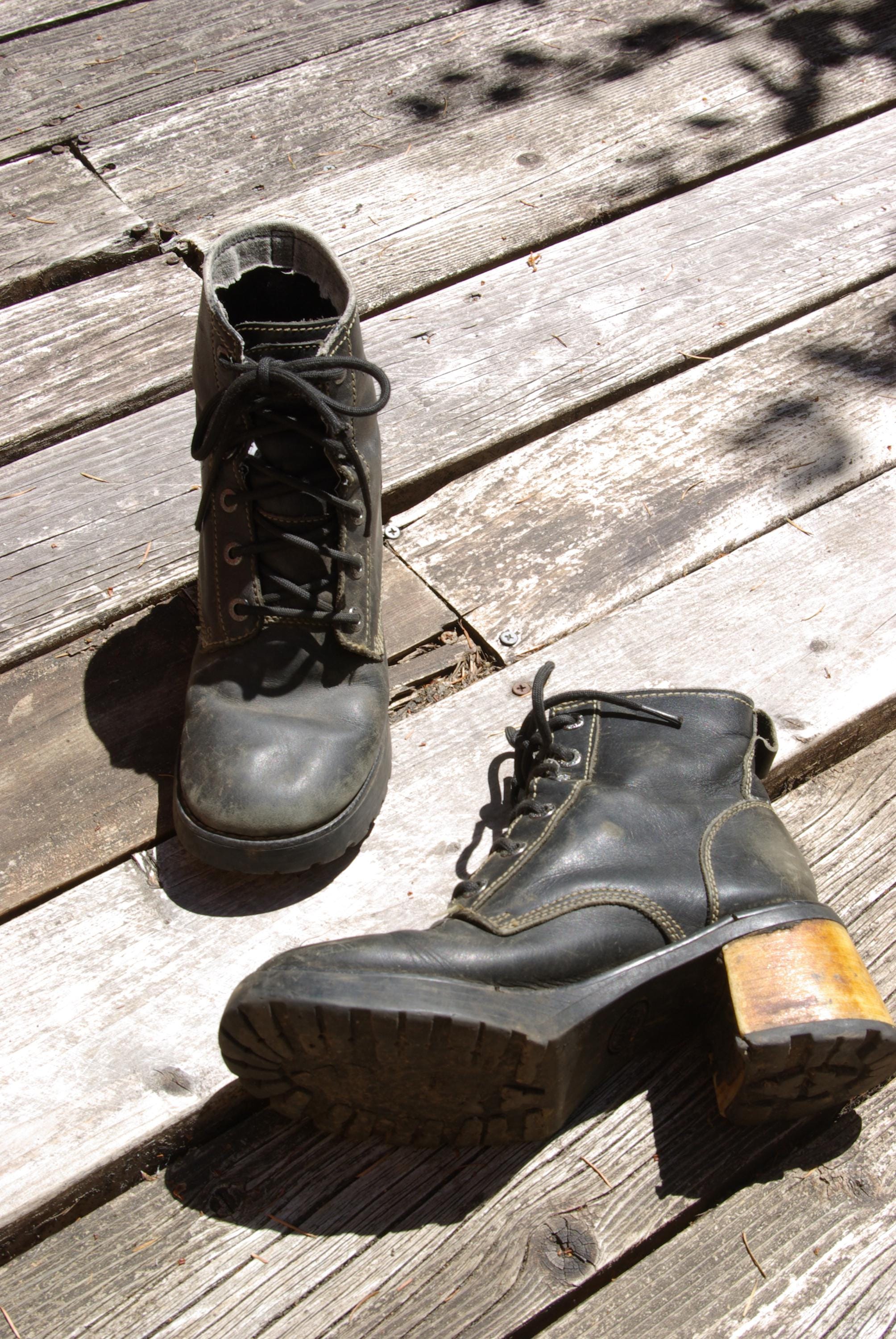 90s Skechers Platform Boots: Crusty Punk Leather Combat Style