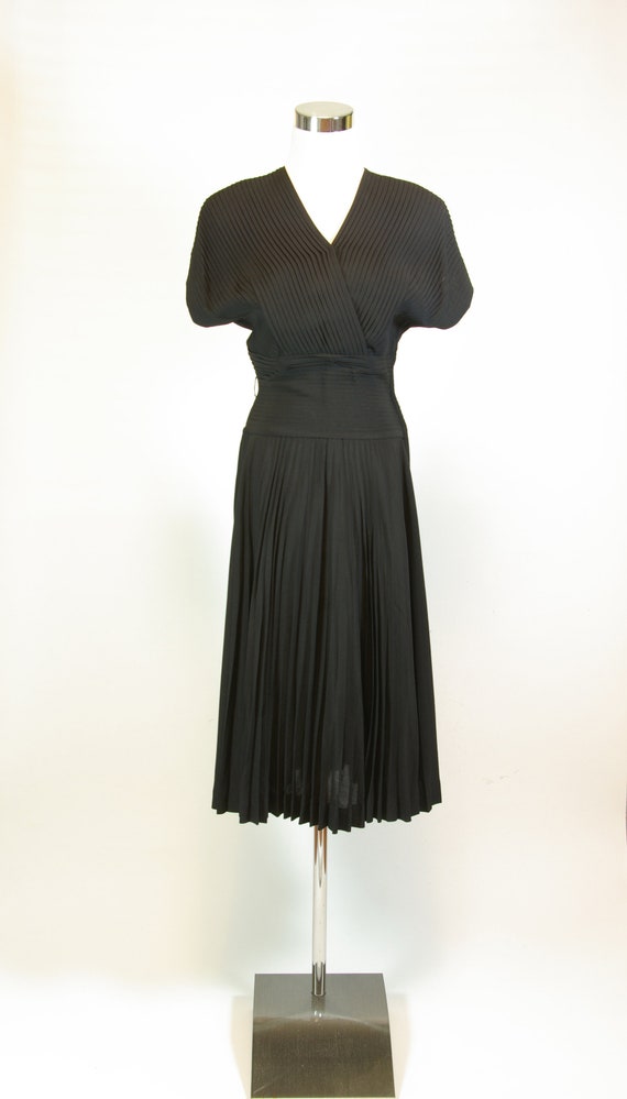 Pleated Wiggle Dress 28 inch/71 cm Waist Black Go… - image 2