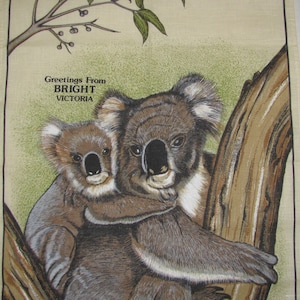 Paño de cocina vintage - &quot;Saludos desde la brillante Victoria&quot; - Koalas - Animales australianos - Firmado por Ross