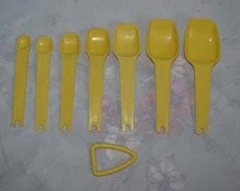 Lot Tupperware Vintage : Cuillères Doseuses + Pots De Mesure